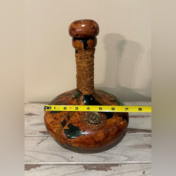 Vtg Leather Ship Decanter Italy Brass Anchor Ship's Captains Wheel Barware - Picture 9 of 9